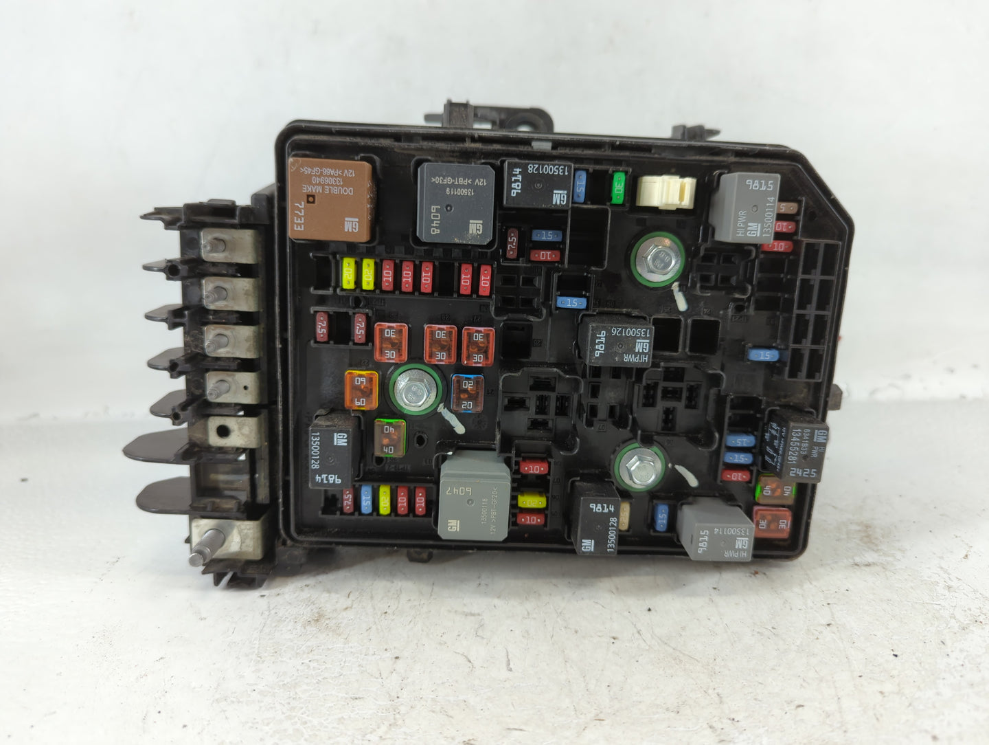 2018-2021 Gmc Terrain Fusebox Fuse Box Panel Relay Module P/N:23246682 Fits Fits 2018 2019 2020 2021 2022 OEM Used Auto Parts - Oemusedautoparts1.com