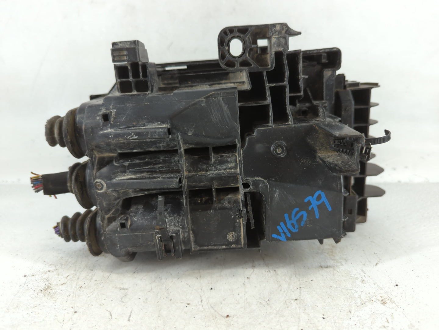 2018-2021 Gmc Terrain Fusebox Fuse Box Panel Relay Module P/N:23246682 Fits Fits 2018 2019 2020 2021 2022 OEM Used Auto Parts - Oemusedautoparts1.com