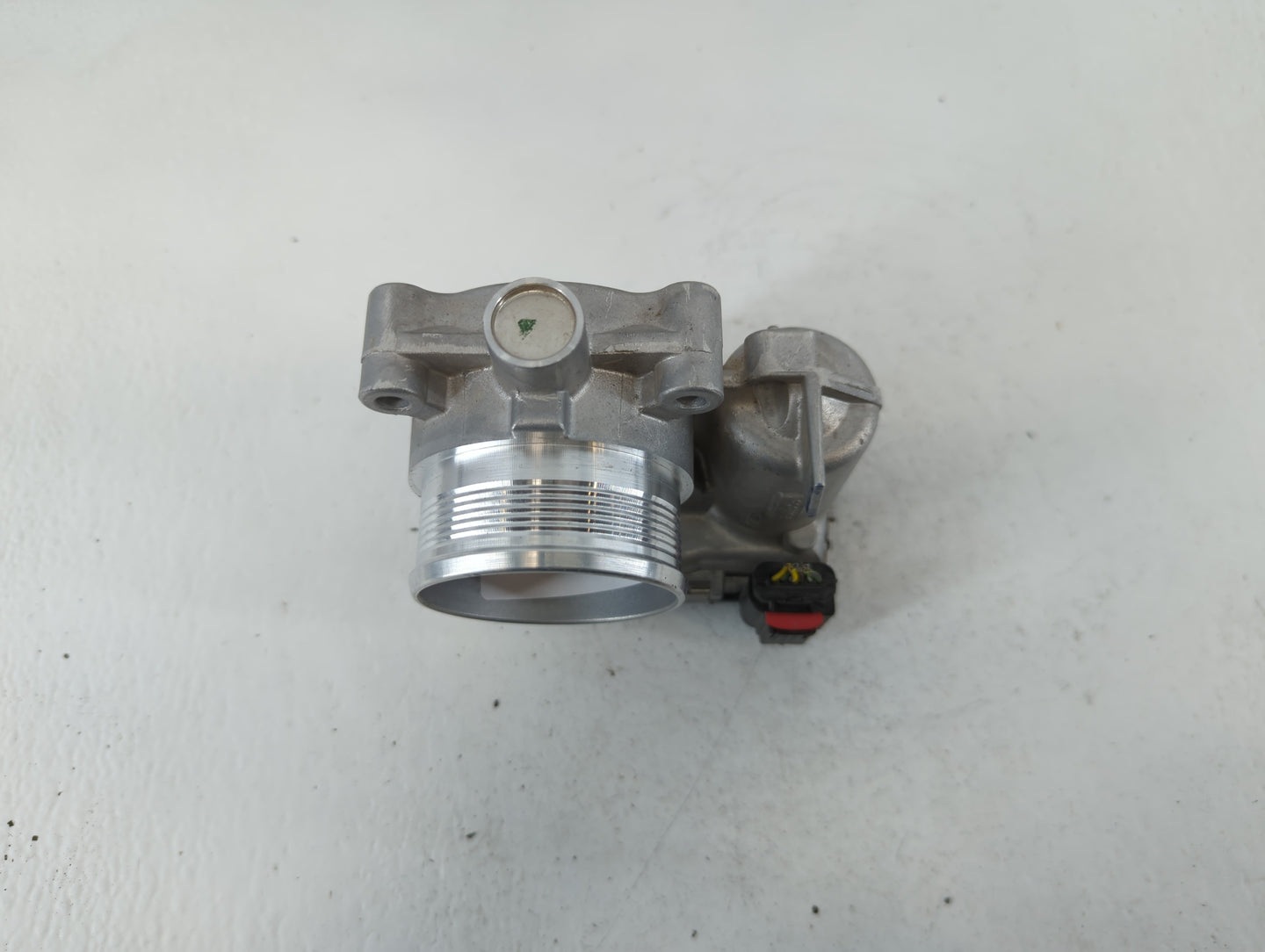 2014-2020 Ford Fusion Throttle Body P/N:DS7E-9F991-BB Fits Fits 2014 2015 2016 2017 2018 2019 2020 2021 2022 OEM Used Auto Parts - Oemusedautoparts1.com
