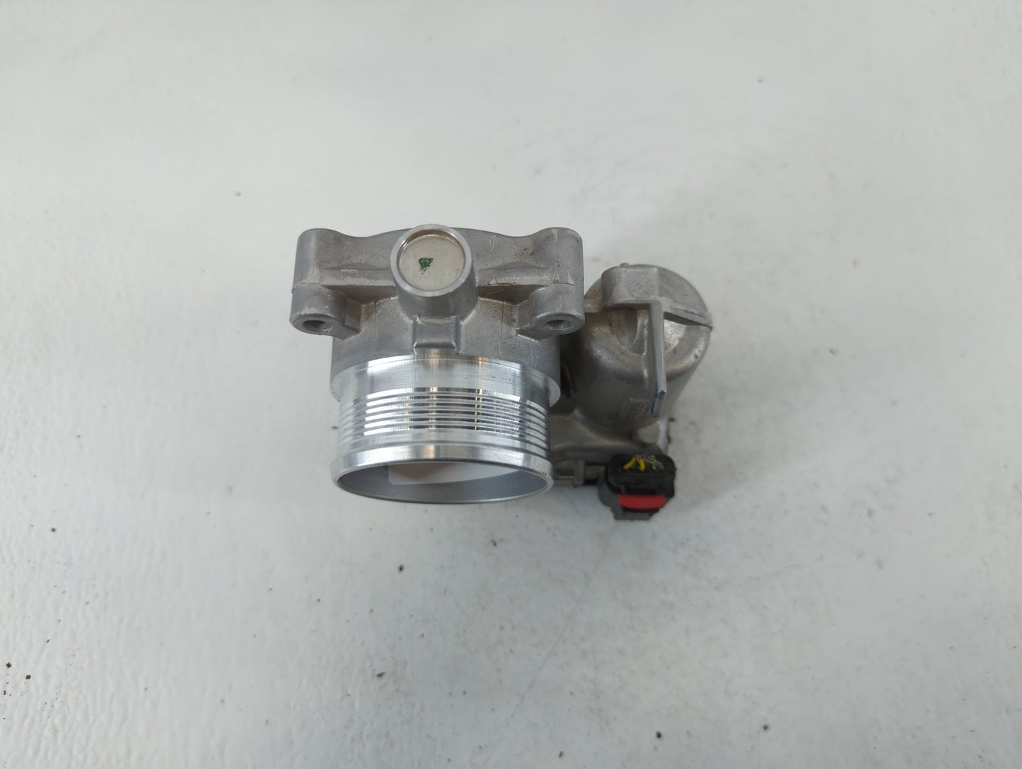 2014-2020 Ford Fusion Throttle Body P/N:DS7E-9F991-BB Fits Fits 2014 2015 2016 2017 2018 2019 2020 2021 2022 OEM Used Auto Parts - Oemusedautoparts1.com
