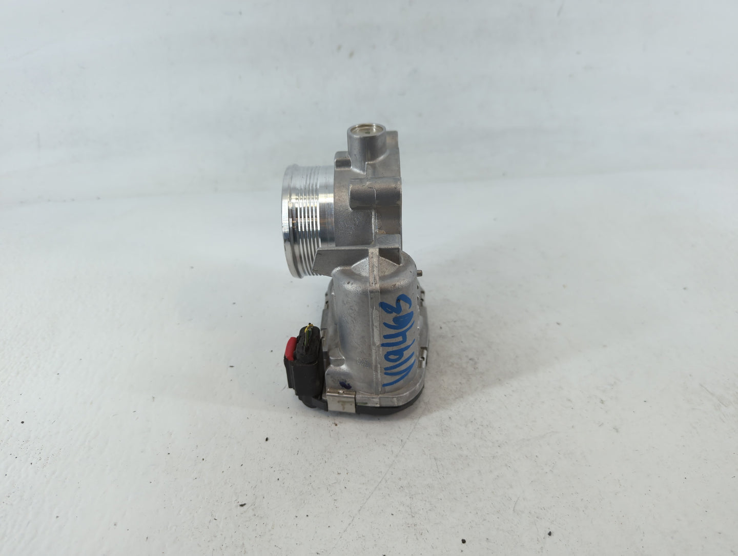 2014-2020 Ford Fusion Throttle Body P/N:DS7E-9F991-BB Fits Fits 2014 2015 2016 2017 2018 2019 2020 2021 2022 OEM Used Auto Parts - Oemusedautoparts1.com