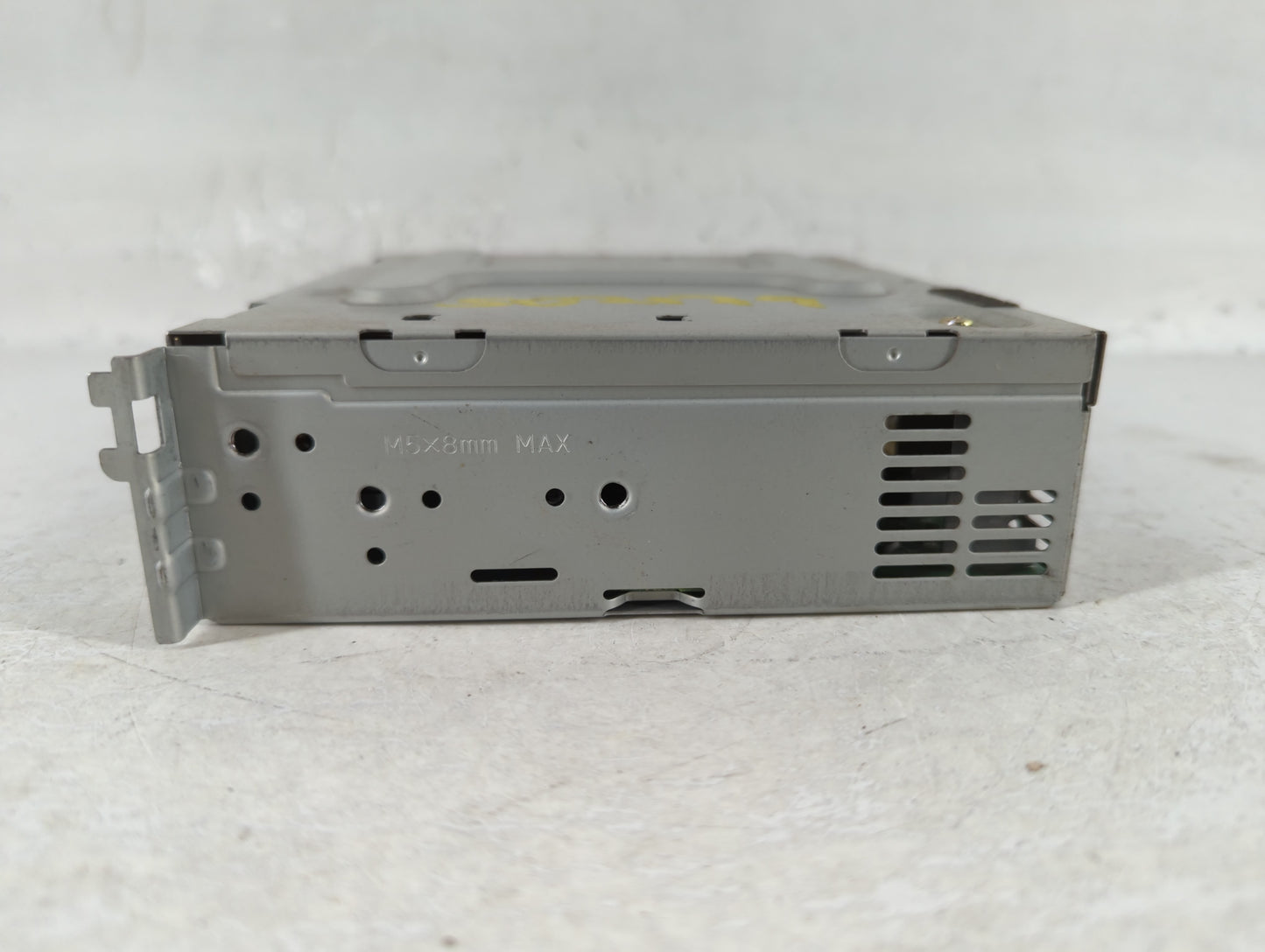 1999-2003 Lexus Rx300 Radio AM FM Cd Player Receiver Replacement P/N:86120-48050 Fits Fits 1999 2000 2001 2002 2003 OEM Used Auto Parts - Oemusedautoparts1.com