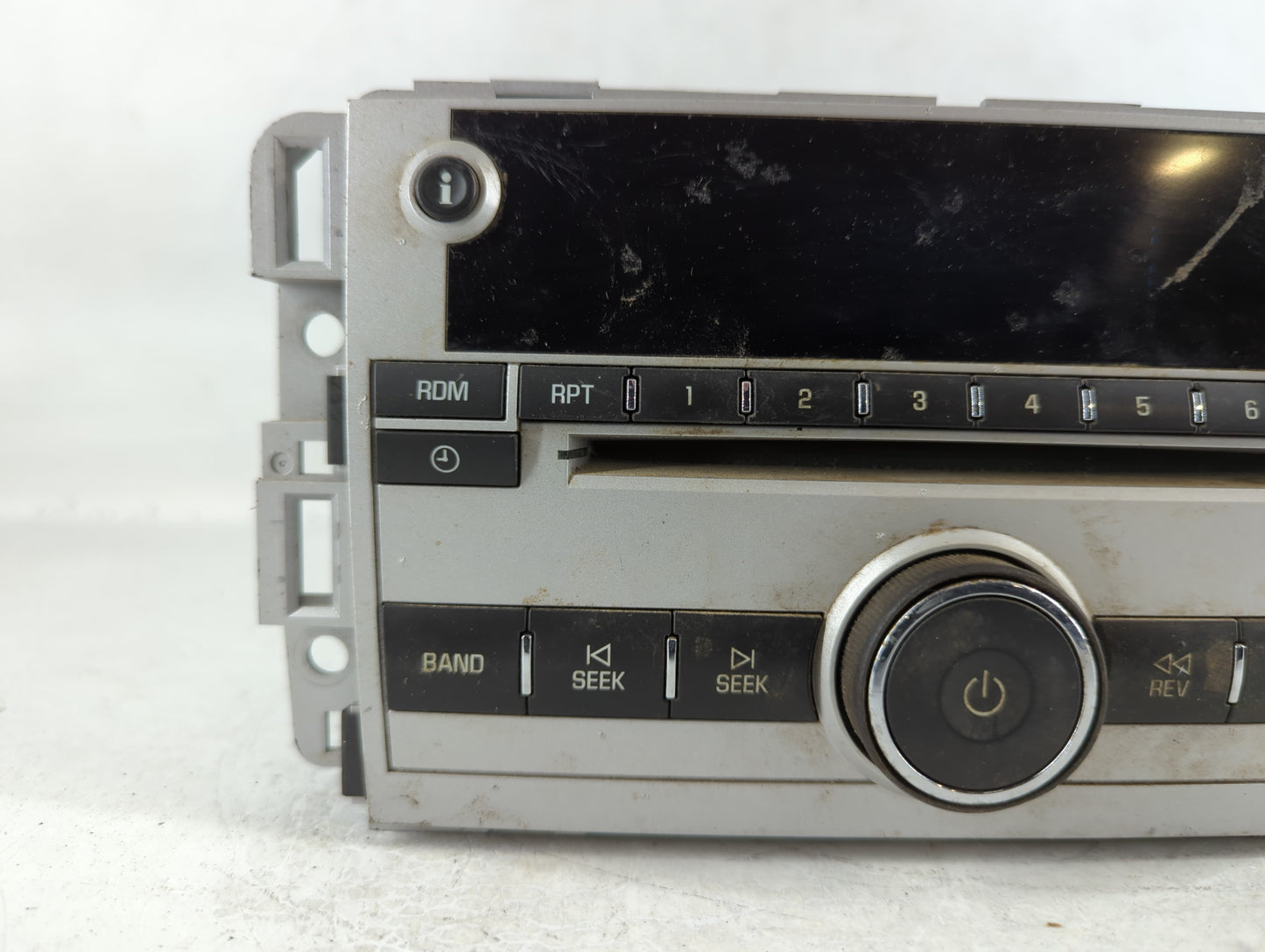 2008 Chevrolet Equinox Radio AM FM Cd Player Receiver Replacement P/N:25891679 Fits OEM Used Auto Parts - Oemusedautoparts1.com
