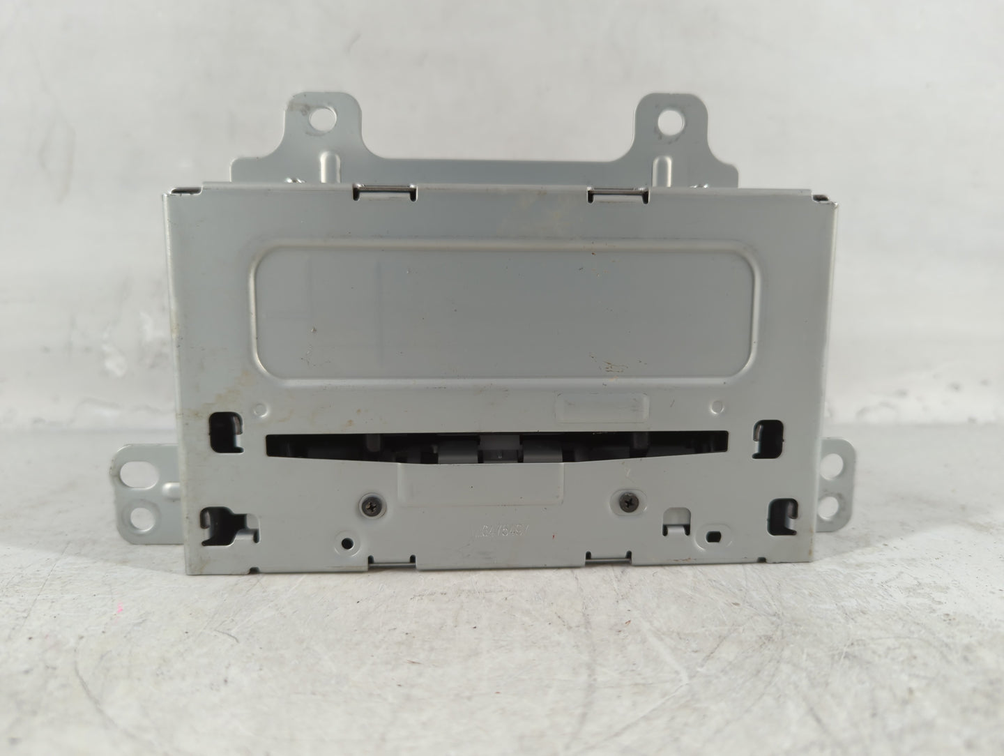 2011-2012 Chevrolet Cruze Radio AM FM Cd Player Receiver Replacement P/N:22870782 Fits Fits 2010 2011 2012 OEM Used Auto Parts - Oemusedautoparts1.com