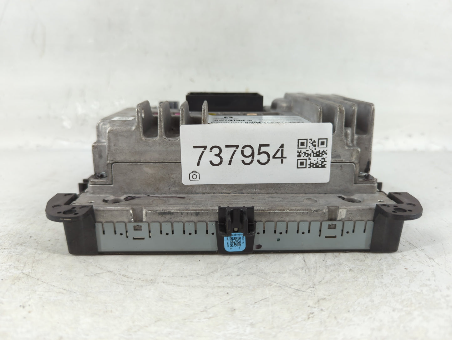 2016 Dodge Durango Radio AM FM Cd Player Receiver Replacement P/N:68258380AF Fits OEM Used Auto Parts - Oemusedautoparts1.com