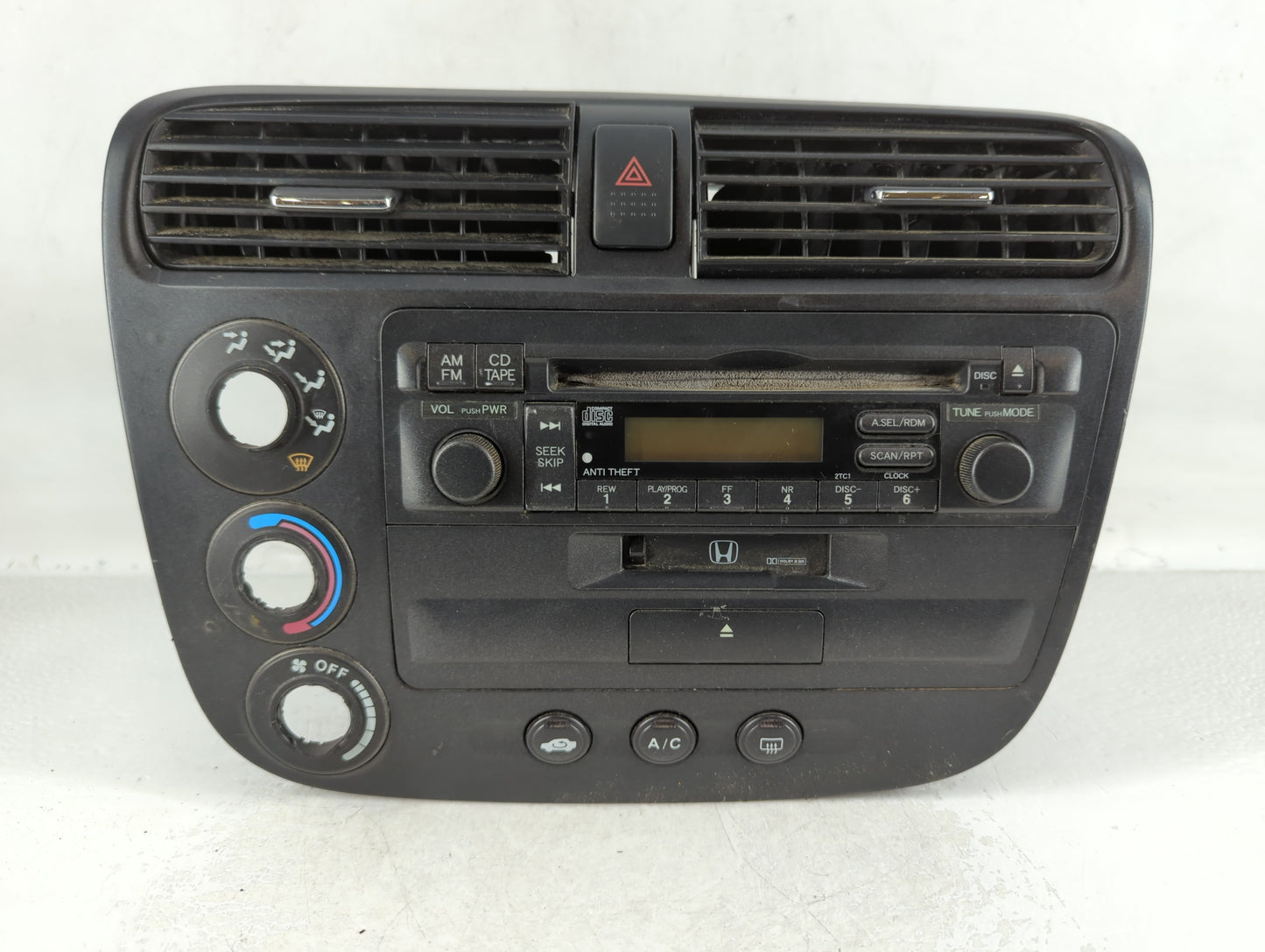 2003 Honda Civic Radio AM FM Cd Player Receiver Replacement P/N:A010 3552K, NH-365L Fits OEM Used Auto Parts - Oemusedautoparts1.com