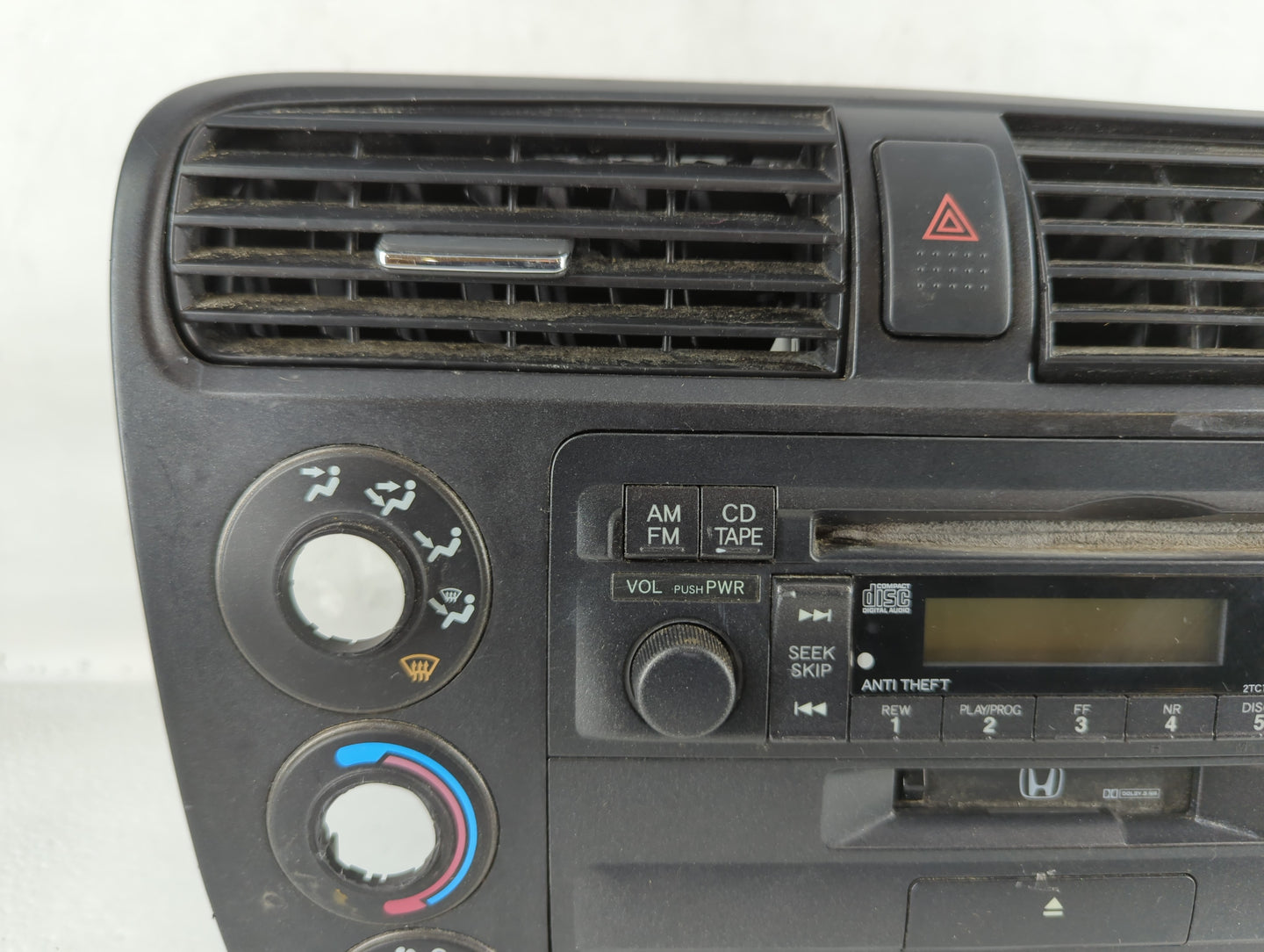 2003 Honda Civic Radio AM FM Cd Player Receiver Replacement P/N:A010 3552K, NH-365L Fits OEM Used Auto Parts - Oemusedautoparts1.com