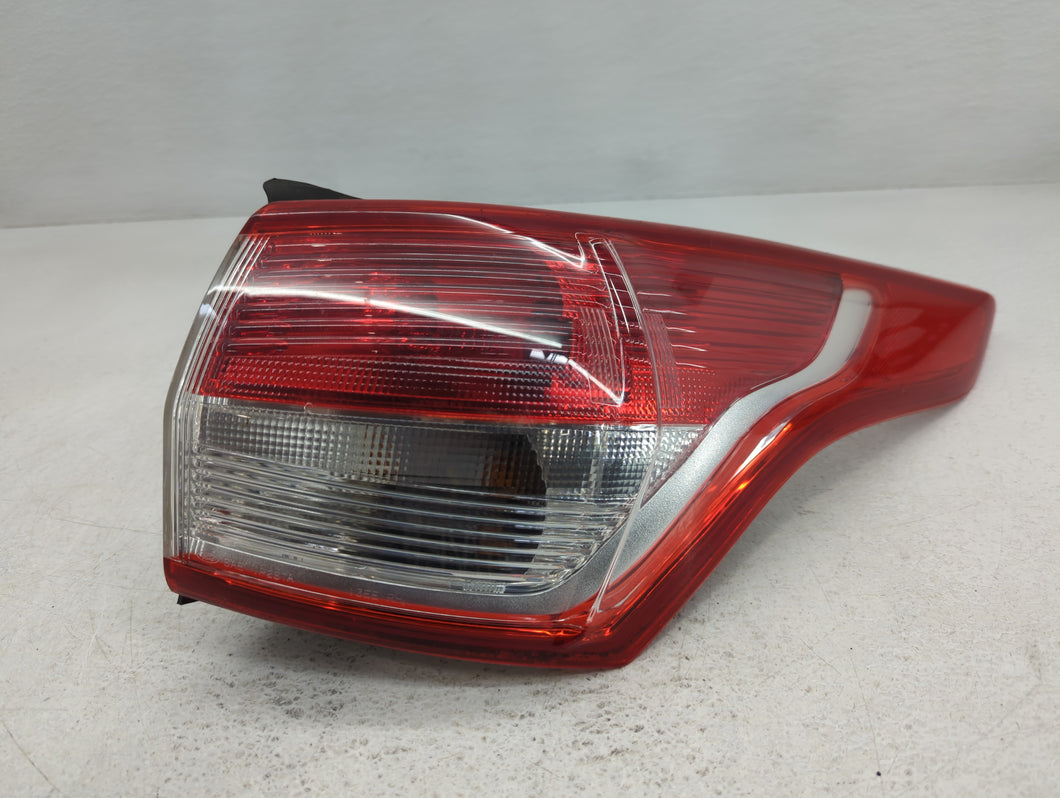 2013-2016 Ford Escape Tail Light Assembly Passenger Right OEM P/N:44ZH-2105-B Fits Fits 2013 2014 2015 2016 OEM Used Auto Parts