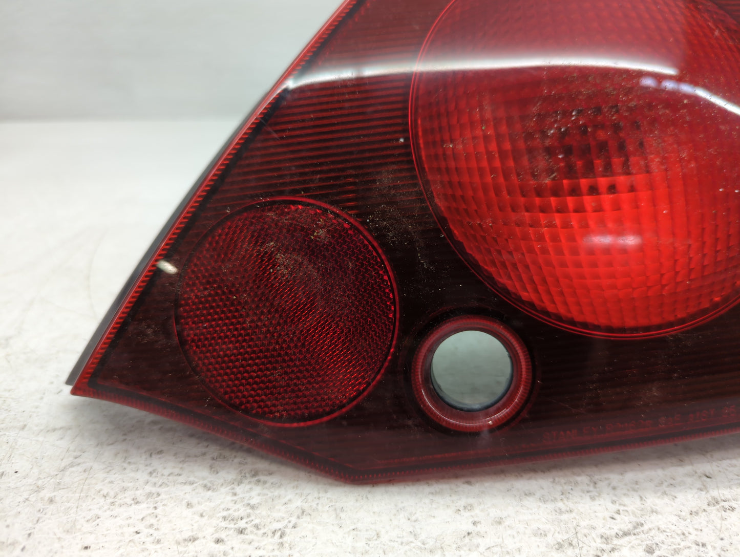 2001-2002 Mitsubishi Eclipse Tail Light Assembly Passenger Right OEM Fits Fits 2001 2002 OEM Used Auto Parts - Oemusedautoparts1.com