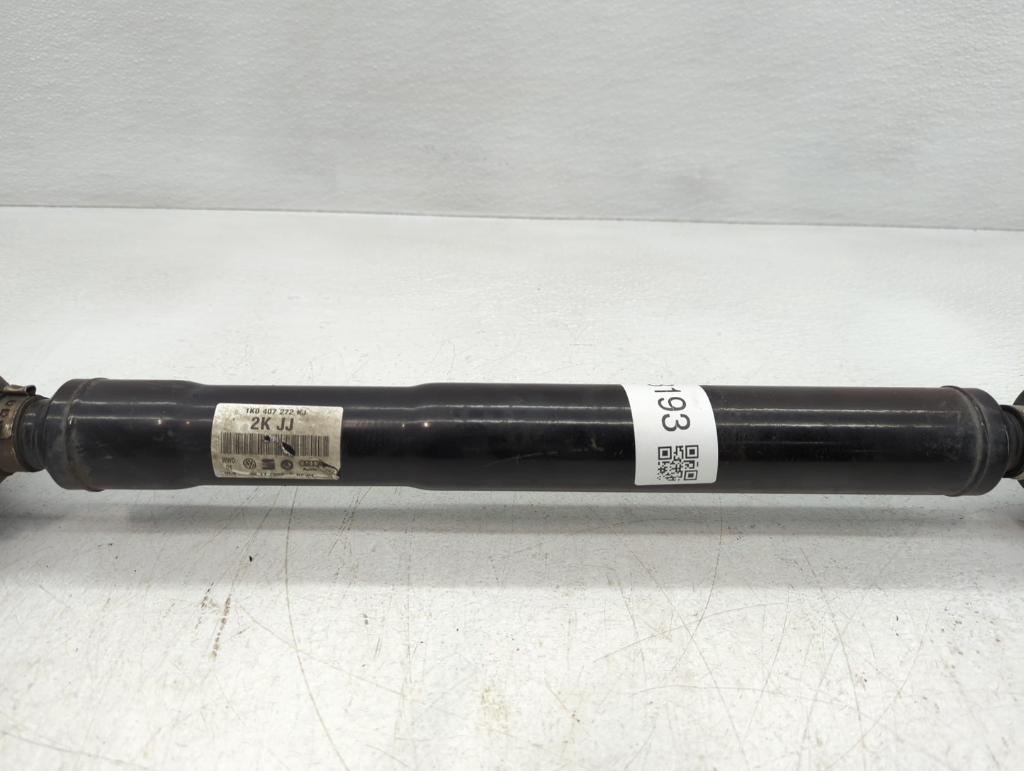 2009-2010 Volkswagen Cc Axle Shaft Front Passenger Cv C/v - Oemusedautoparts1.com