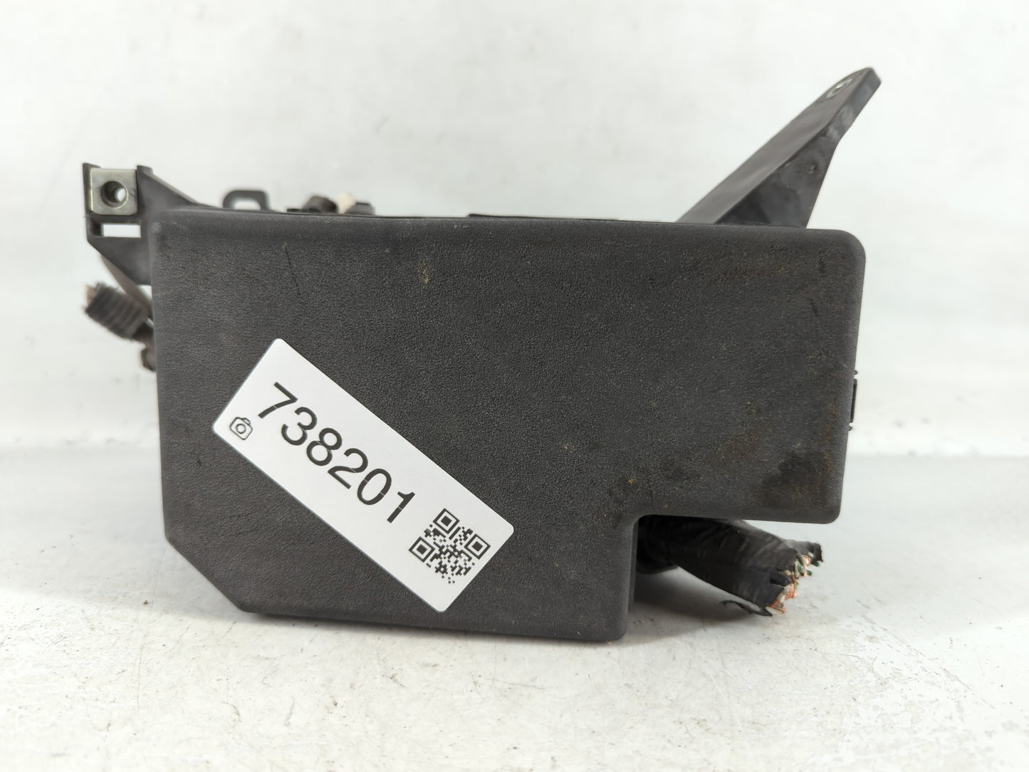 2006-2012 Toyota Rav4 Fusebox Fuse Box Panel Relay Module P/N:82662-0R010 Fits Fits 2006 2007 2008 2009 2010 2011 2012 OEM Used Auto Parts - Oemusedautoparts1.com