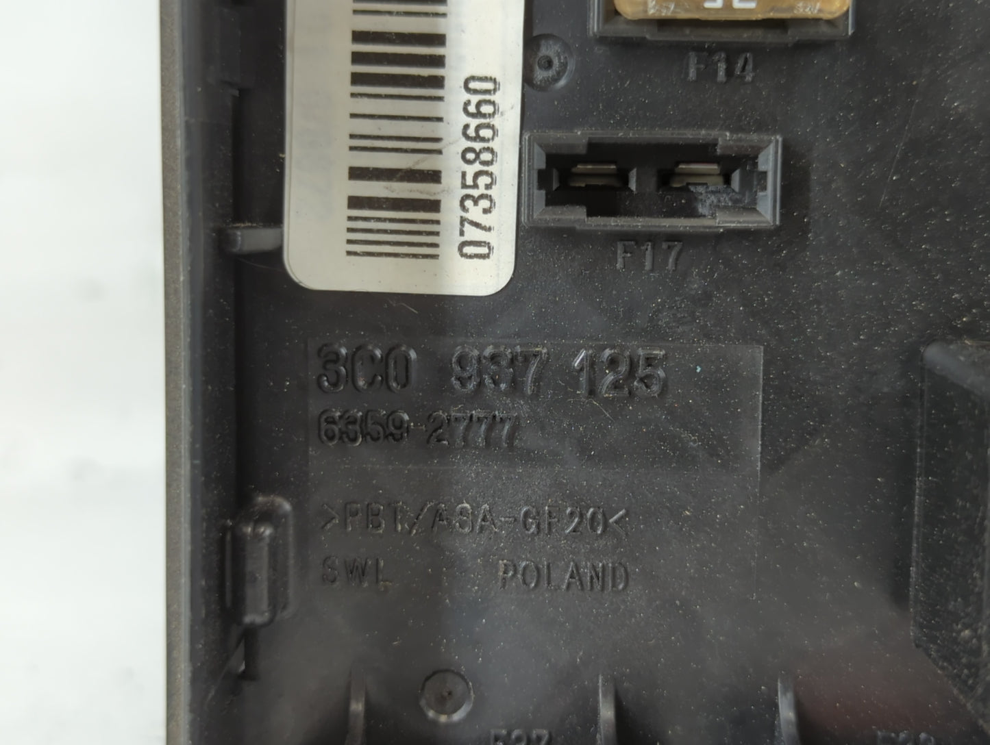 2009-2012 Volkswagen Cc Fusebox Fuse Box Panel Relay Module P/N:07358660 Fits Fits 2009 2010 2011 2012 OEM Used Auto Parts - Oemusedautoparts1.com