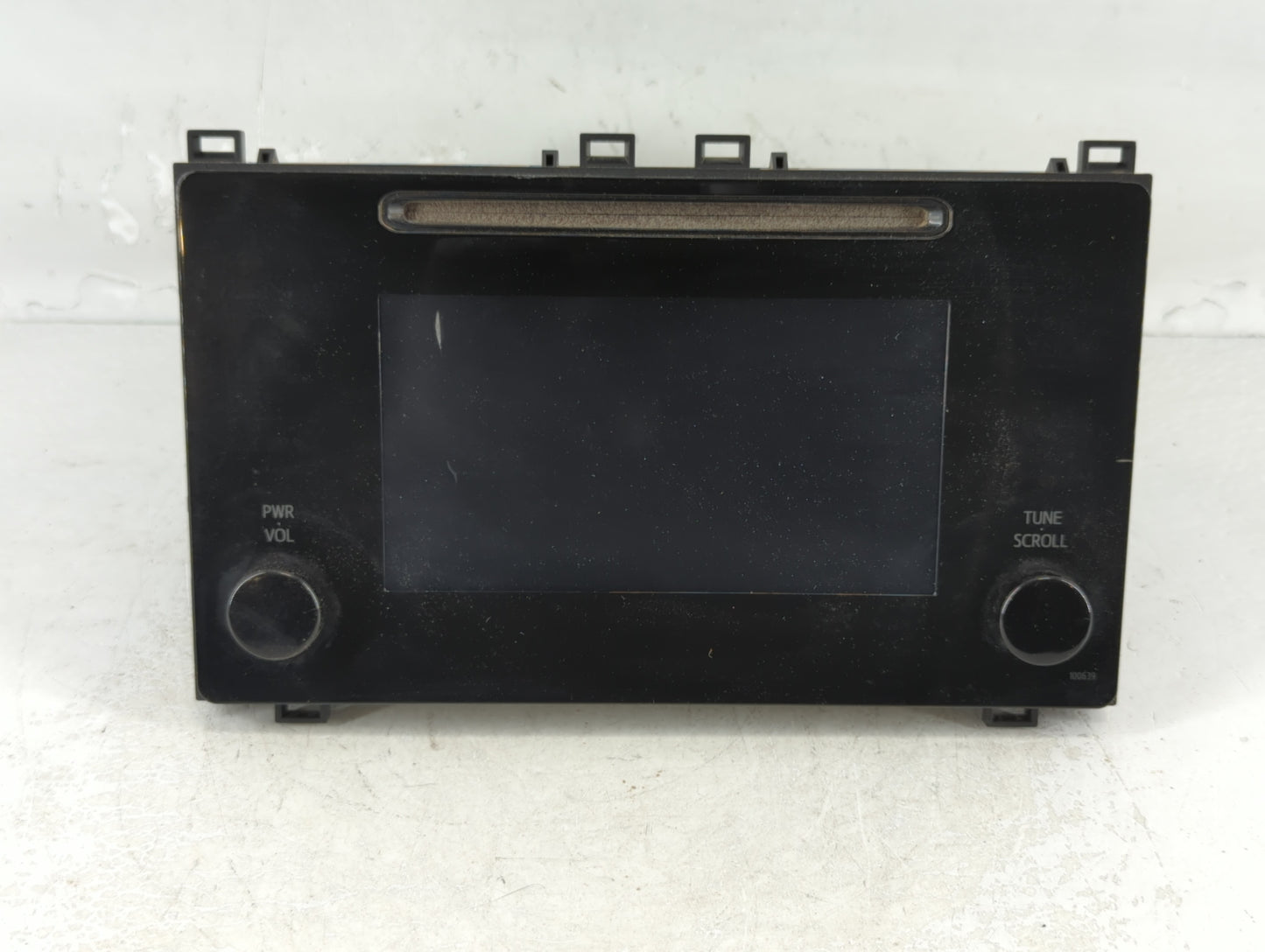 2017-2019 Toyota Corolla Radio AM FM Cd Player Receiver Replacement P/N:86140-02520 Fits Fits 2017 2018 2019 OEM Used Auto Parts - Oemusedautoparts1.com