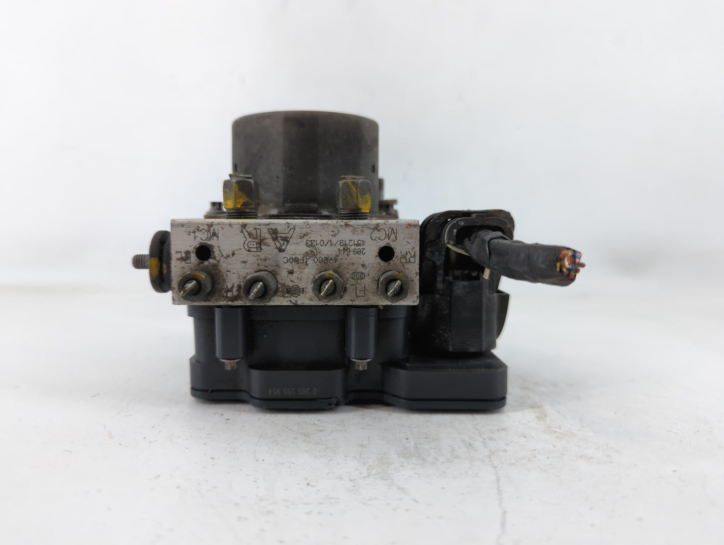 2016 Nissan Sentra Air Conditioning A/c Ac Compressor Oem - Oemusedautoparts1.com