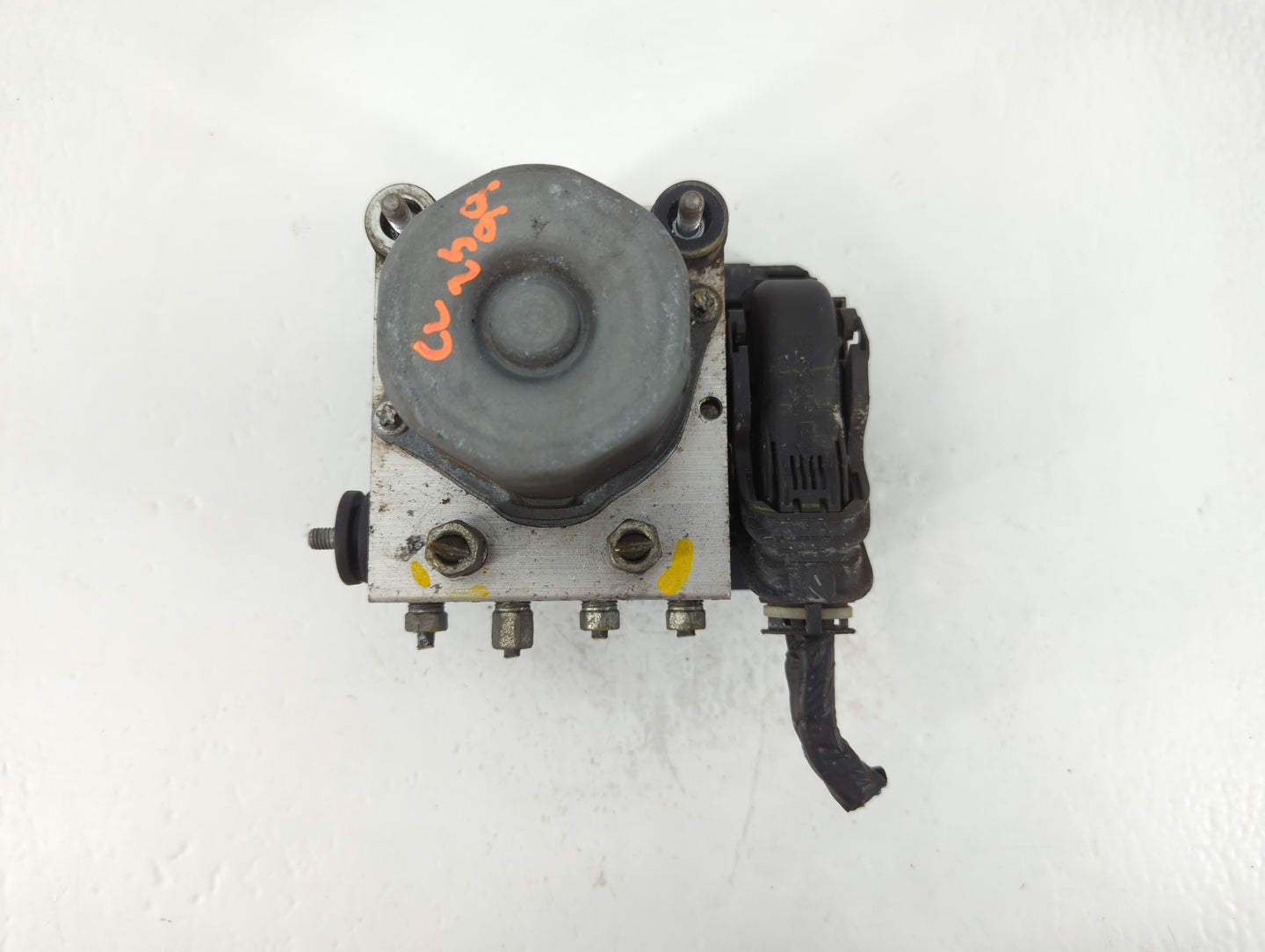 2016 Nissan Sentra Air Conditioning A/c Ac Compressor Oem - Oemusedautoparts1.com