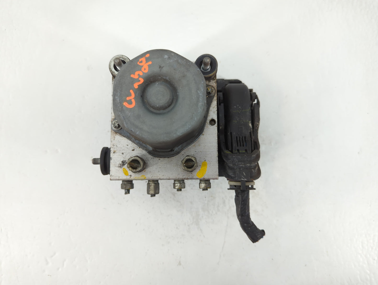 2016 Nissan Sentra Air Conditioning A/c Ac Compressor Oem - Oemusedautoparts1.com