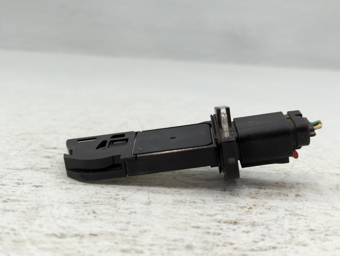 2013-2015 Ford Explorer Mass Air Flow Meter Maf - Oemusedautoparts1.com