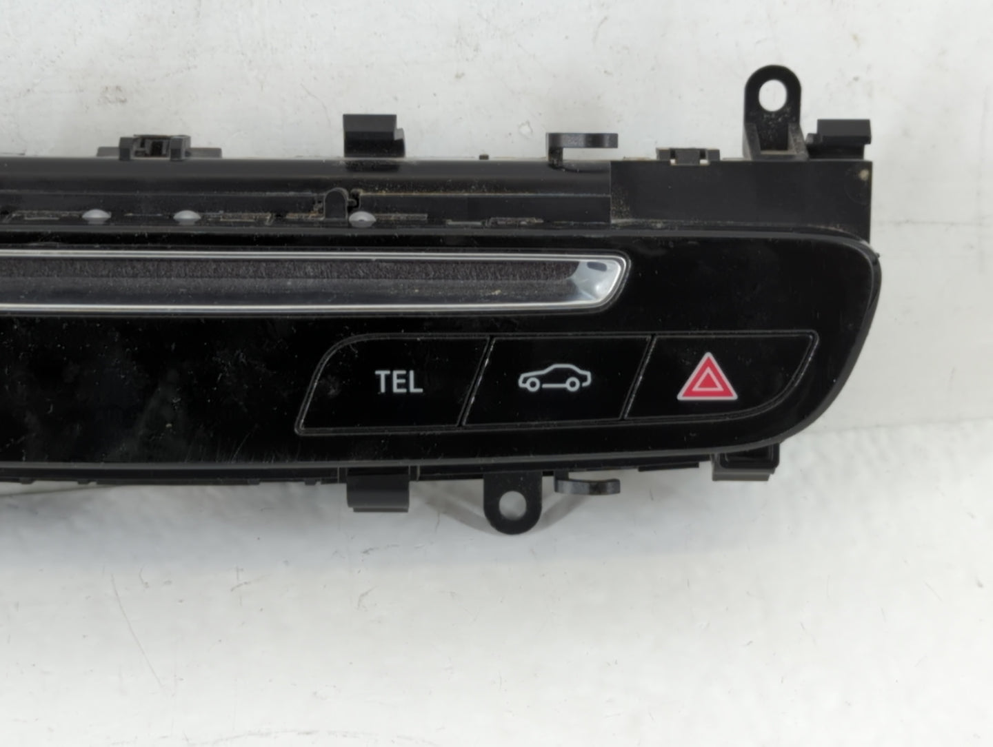 2016-2019 Mercedes-Benz Glc300 Radio AM FM Cd Player Receiver Replacement P/N:A2059055201 Fits Fits 2015 2016 2017 2018 2019 OEM Used Auto Parts - Oemusedautoparts1.com