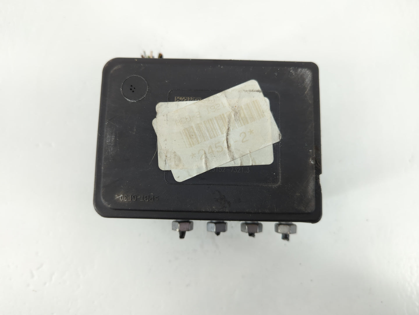 2015-2018 Ford Edge ABS Pump Control Module Replacement P/N:F2GC-2C405-AK Fits Fits 2015 2016 2017 2018 OEM Used Auto Parts - Oemusedautoparts1.com