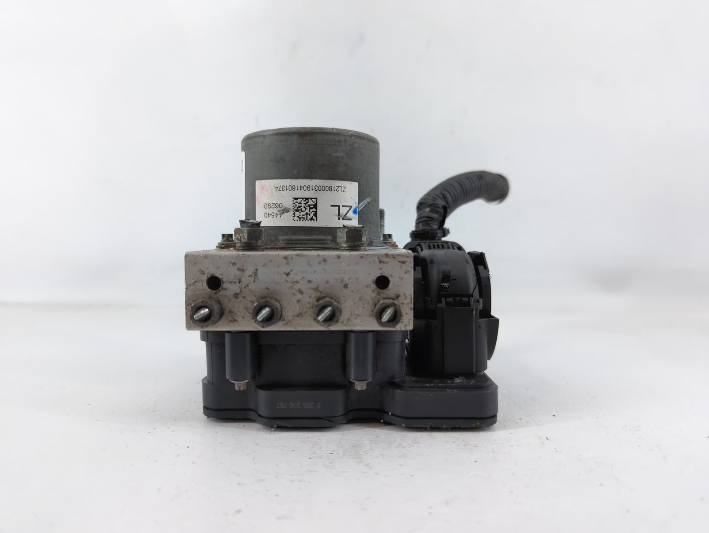 2018-2022 Toyota Camry ABS Pump Control Module Replacement P/N:44540 06290 Fits Fits 2018 2019 2020 2021 2022 OEM Used Auto Parts - Oemusedautoparts1.com