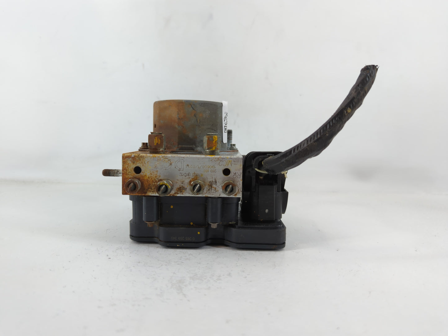2019 Nissan Sentra ABS Pump Control Module Replacement P/N:269 886 47660 5UD0C Fits OEM Used Auto Parts - Oemusedautoparts1.com