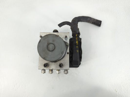 2015-2020 Dodge Grand Caravan ABS Pump Control Module Replacement P/N:P68183803AD Fits Fits 2015 2016 2017 2018 2019 2020 OEM Used Auto Parts