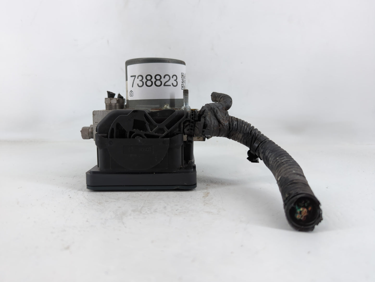 2015-2020 Dodge Grand Caravan ABS Pump Control Module Replacement P/N:P68183803AD Fits Fits 2015 2016 2017 2018 2019 2020 OEM Used Auto Parts - Oemusedautoparts1.com