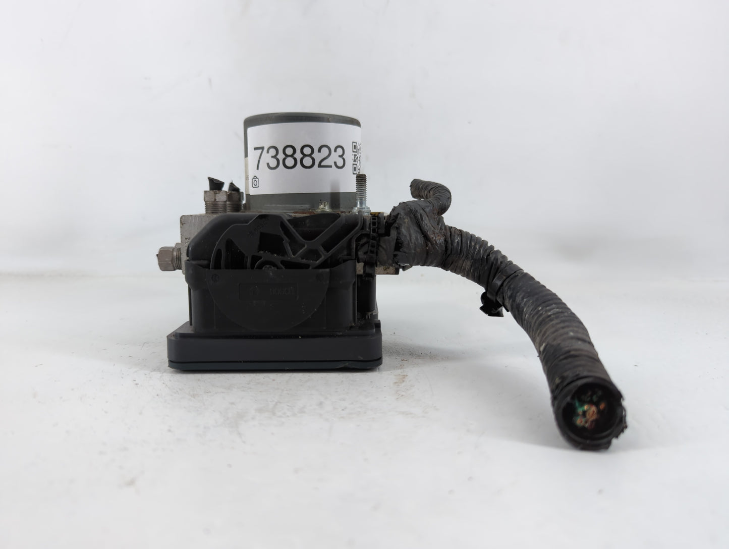 2015-2020 Dodge Grand Caravan ABS Pump Control Module Replacement P/N:P68183803AD Fits Fits 2015 2016 2017 2018 2019 2020 OEM Used Auto Parts - Oemusedautoparts1.com