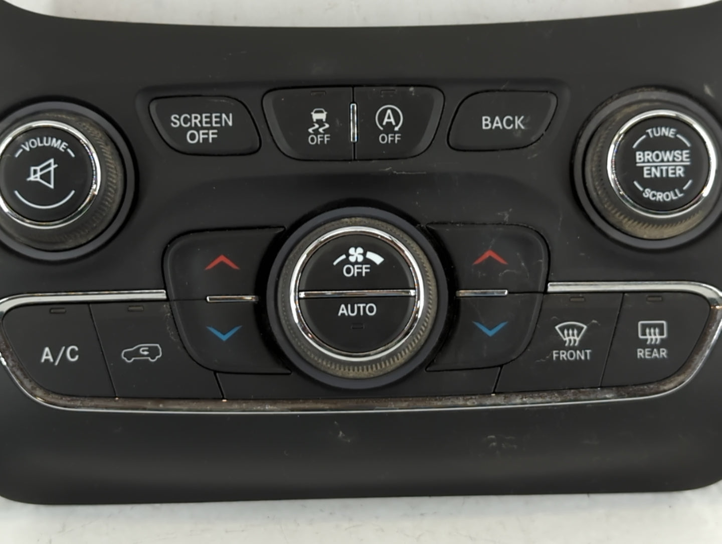 2018 Jeep Cherokee Climate Control Module Temperature AC/Heater Replacement P/N:68293527AC Fits OEM Used Auto Parts - Oemusedautoparts1.com