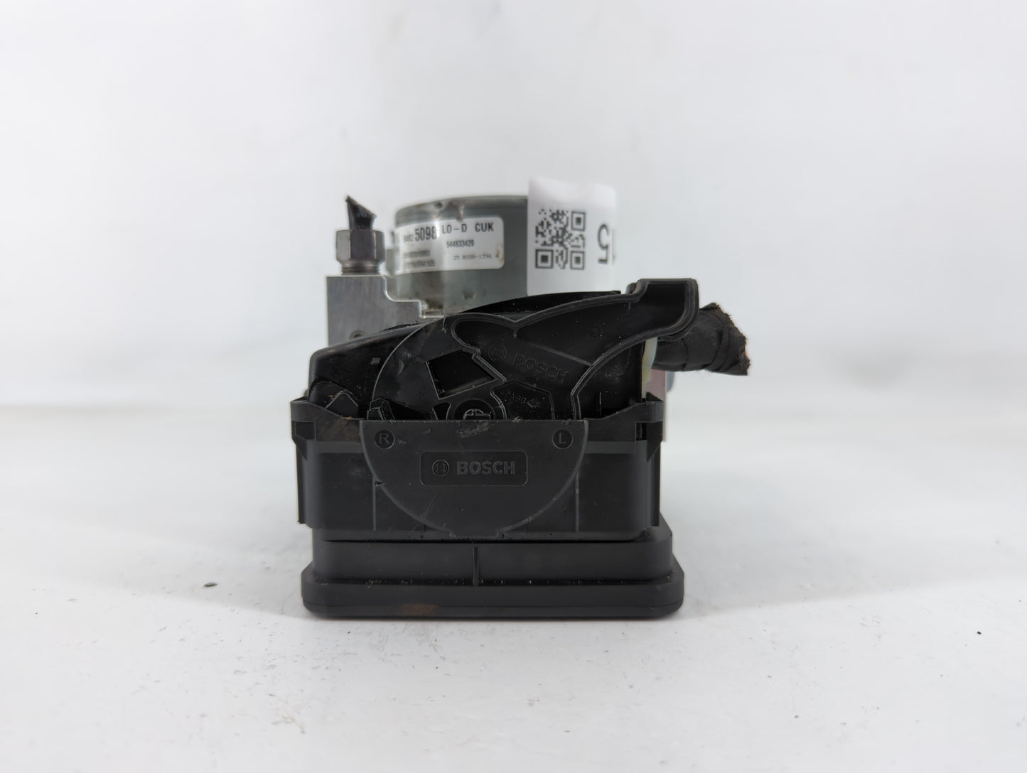 2020 Buick Envision ABS Pump Control Module Replacement P/N:84525098 Fits OEM Used Auto Parts - Oemusedautoparts1.com