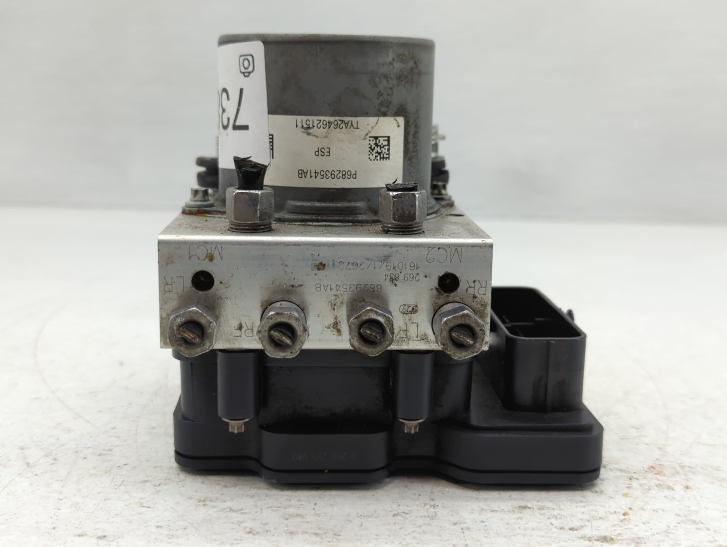 2017 Jeep Cherokee ABS Pump Control Module Replacement P/N:P68293541AB Fits OEM Used Auto Parts - Oemusedautoparts1.com