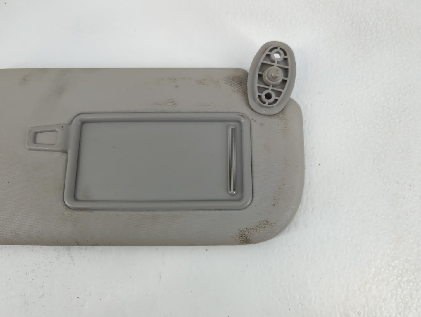 2014-2019 Kia Soul Sun Visor Shade Replacement Driver Left Mirror Fits Fits 2014 2015 2016 2017 2018 2019 OEM Used Auto Parts - Oemusedautoparts1.com