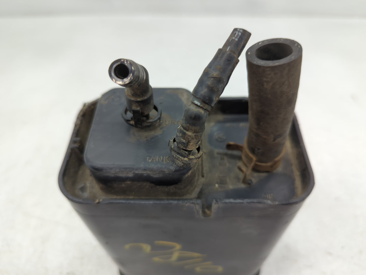 2000 Gmc S10 Blazer Fuel Vapor Charcoal Canister - Oemusedautoparts1.com