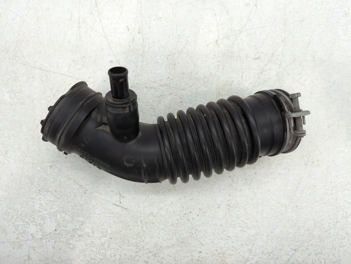 2018 Toyota Corolla Air Cleaner Intake Duct Hose Tube - Oemusedautoparts1.com