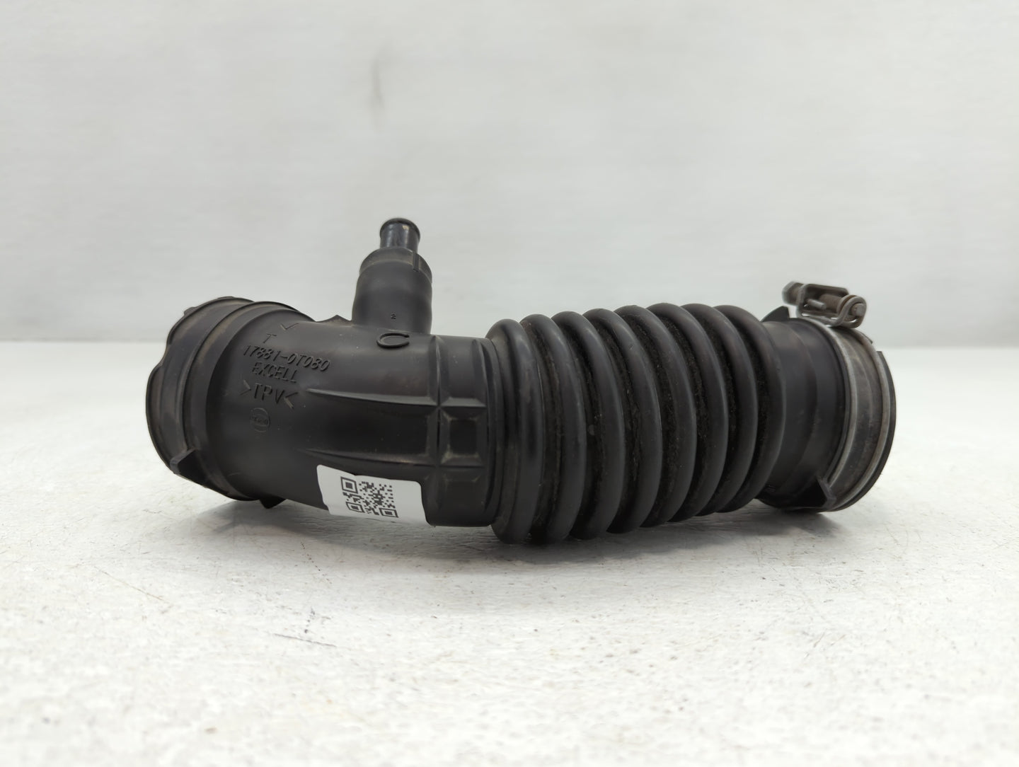 2018 Toyota Corolla Air Cleaner Intake Duct Hose Tube - Oemusedautoparts1.com