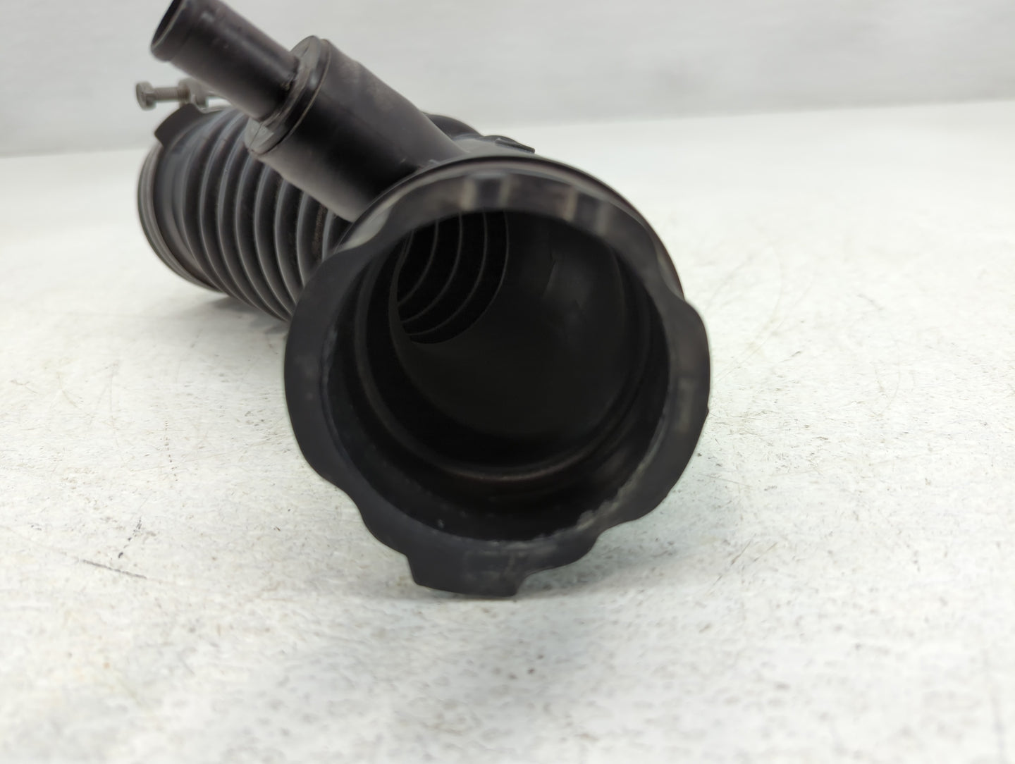 2018 Toyota Corolla Air Cleaner Intake Duct Hose Tube - Oemusedautoparts1.com