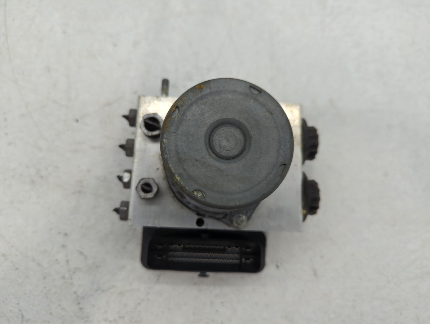 2018 Ford F-150 ABS Pump Control Module Replacement P/N:JL34-2B373-AK Fits OEM Used Auto Parts - Oemusedautoparts1.com