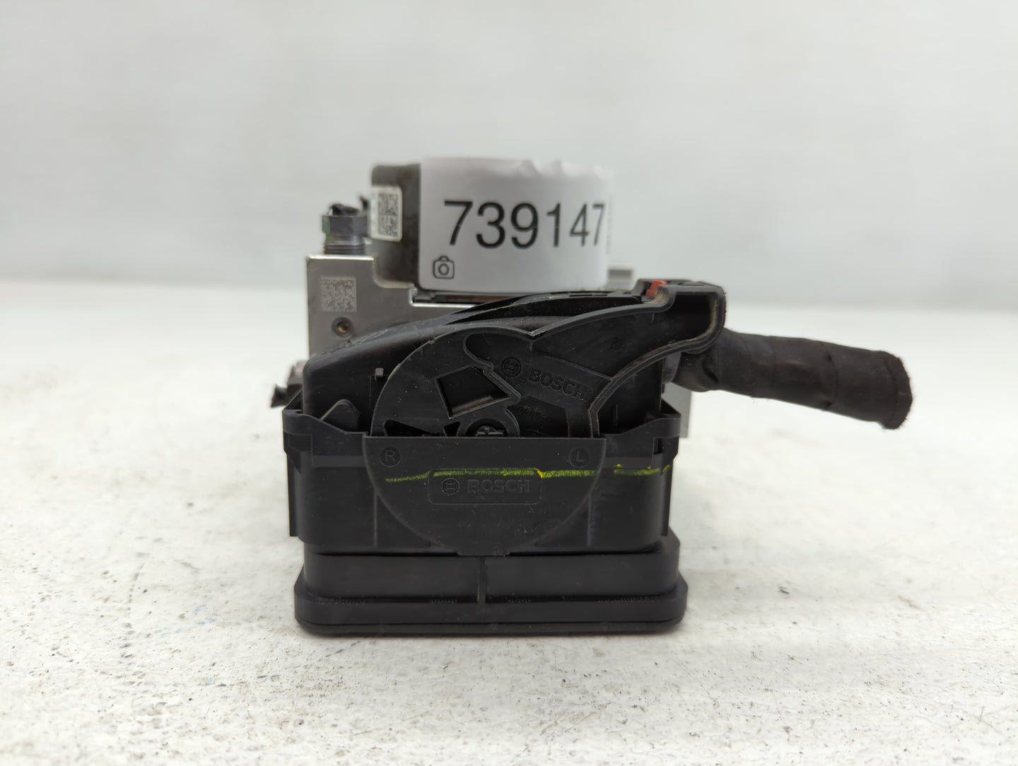 2019 Jeep Compass ABS Pump Control Module Replacement P/N:P68402396AC Fits OEM Used Auto Parts - Oemusedautoparts1.com