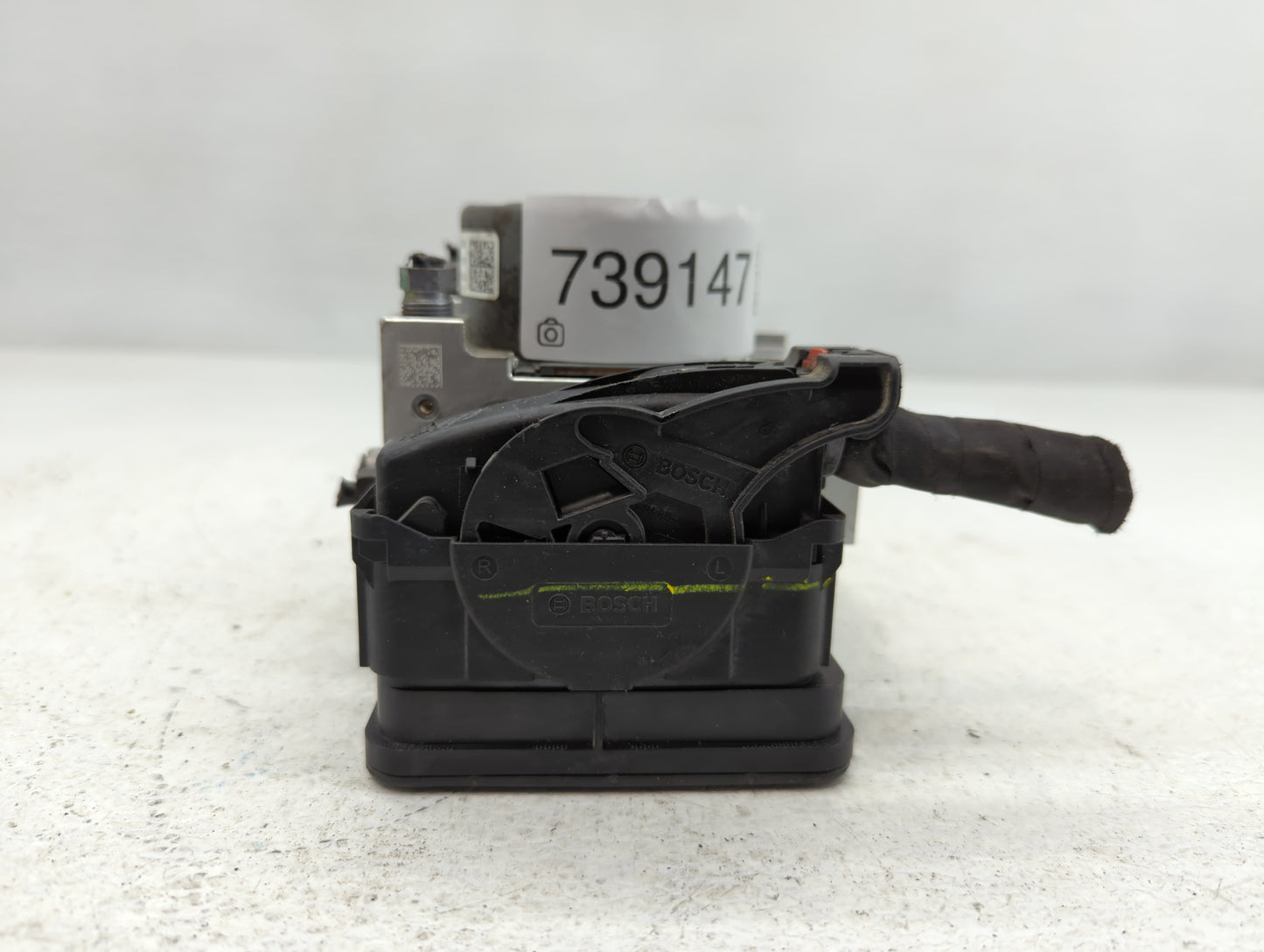 2019 Jeep Compass ABS Pump Control Module Replacement P/N:P68402396AC Fits OEM Used Auto Parts - Oemusedautoparts1.com