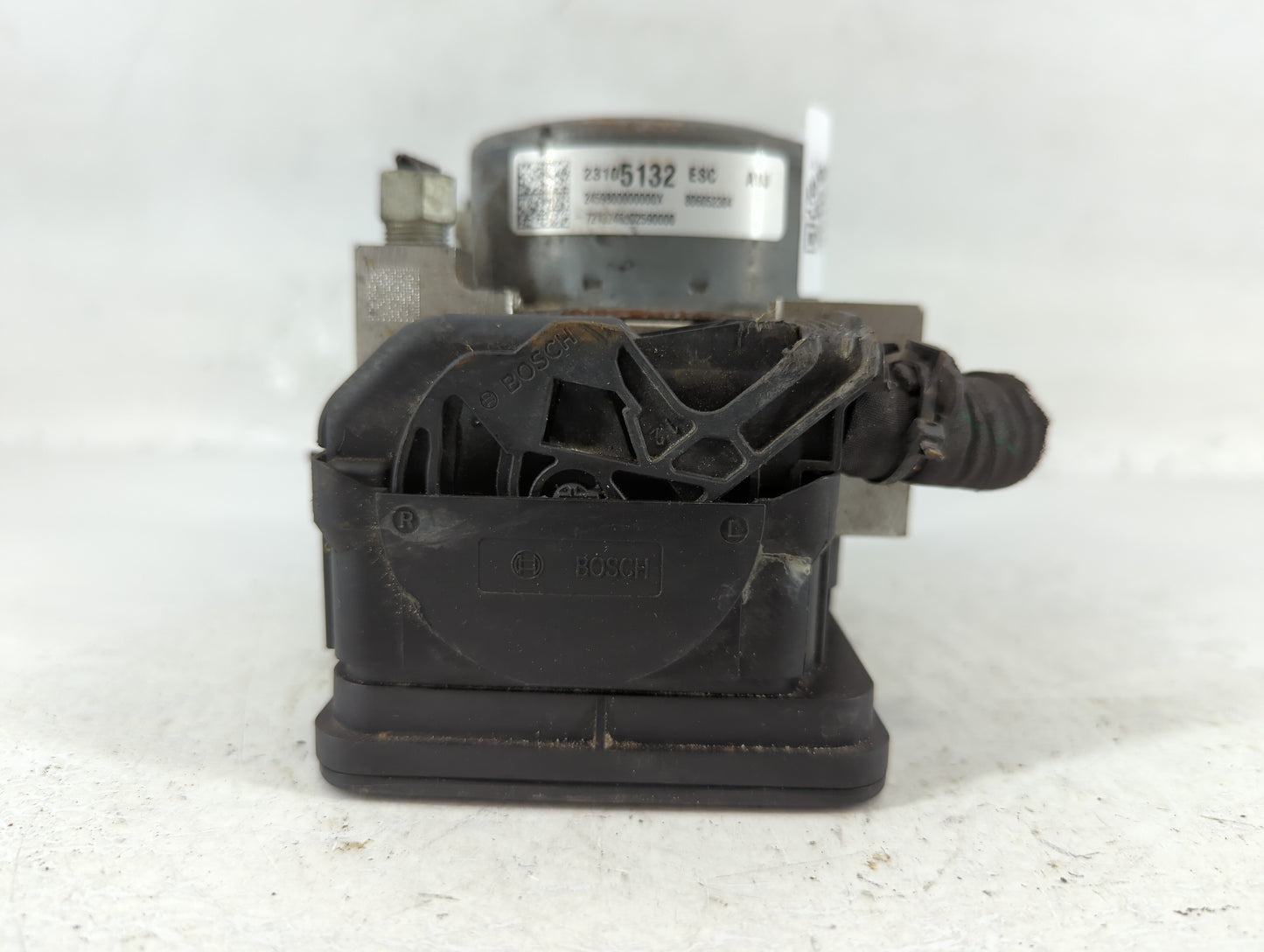 2013-2014 Cadillac Xts ABS Pump Control Module Replacement P/N:23105132 Fits Fits 2013 2014 OEM Used Auto Parts - Oemusedautoparts1.com