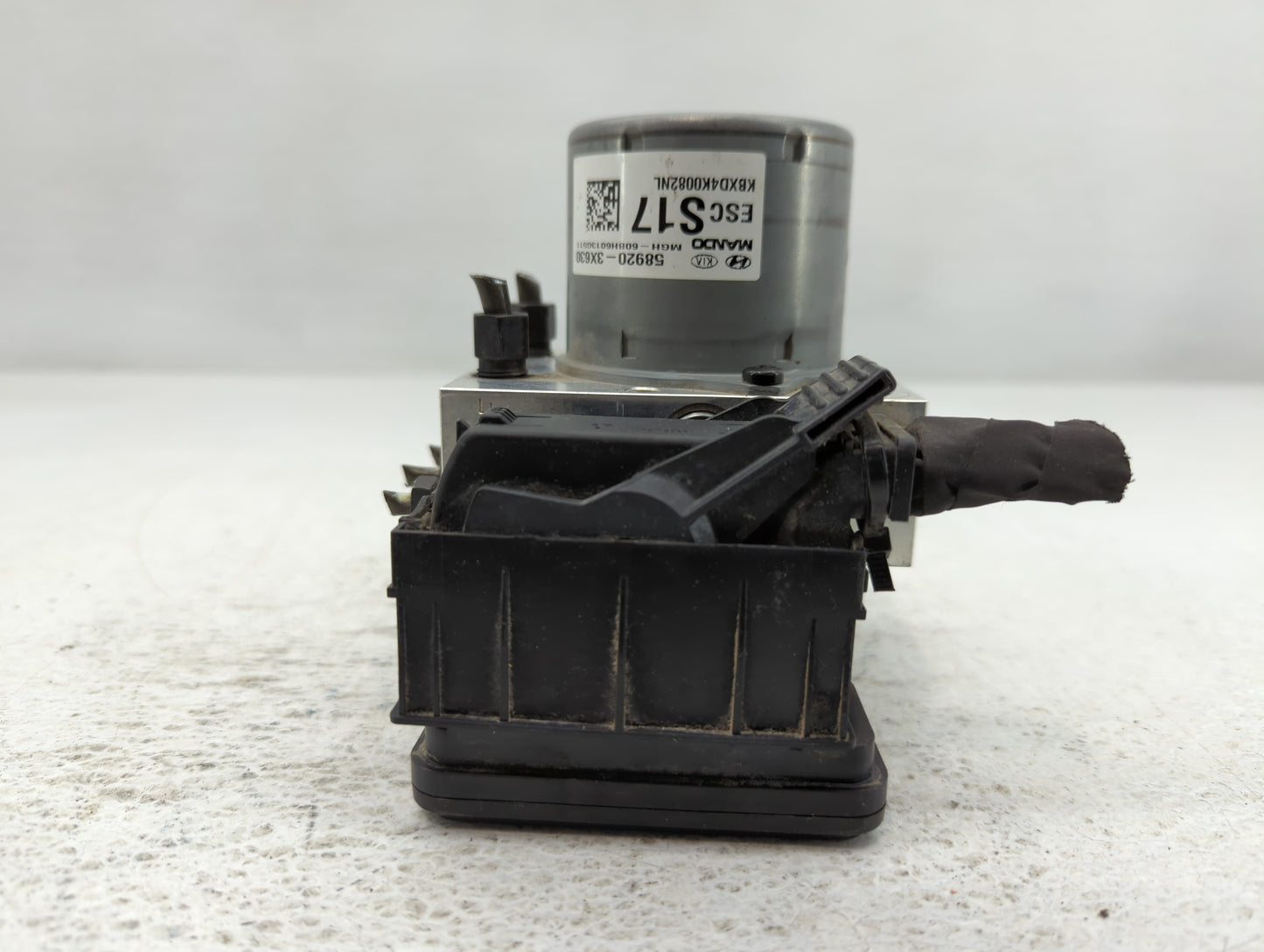 2014-2016 Hyundai Elantra ABS Pump Control Module Replacement P/N:58920-3X630 Fits Fits 2014 2015 2016 OEM Used Auto Parts - Oemusedautoparts1.com