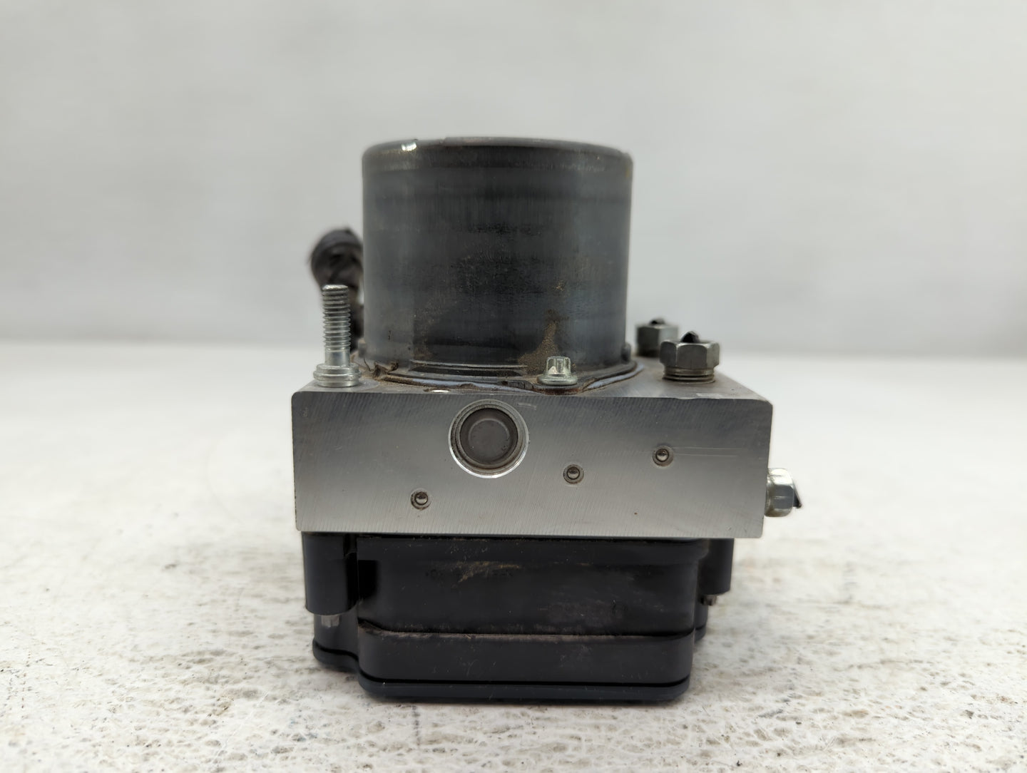 2018-2020 Toyota Camry ABS Pump Control Module Replacement P/N:44540 06290 Fits Fits 2018 2019 2020 OEM Used Auto Parts - Oemusedautoparts1.com