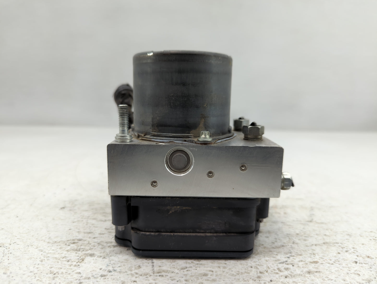 2018-2020 Toyota Camry ABS Pump Control Module Replacement P/N:44540 06290 Fits Fits 2018 2019 2020 OEM Used Auto Parts - Oemusedautoparts1.com