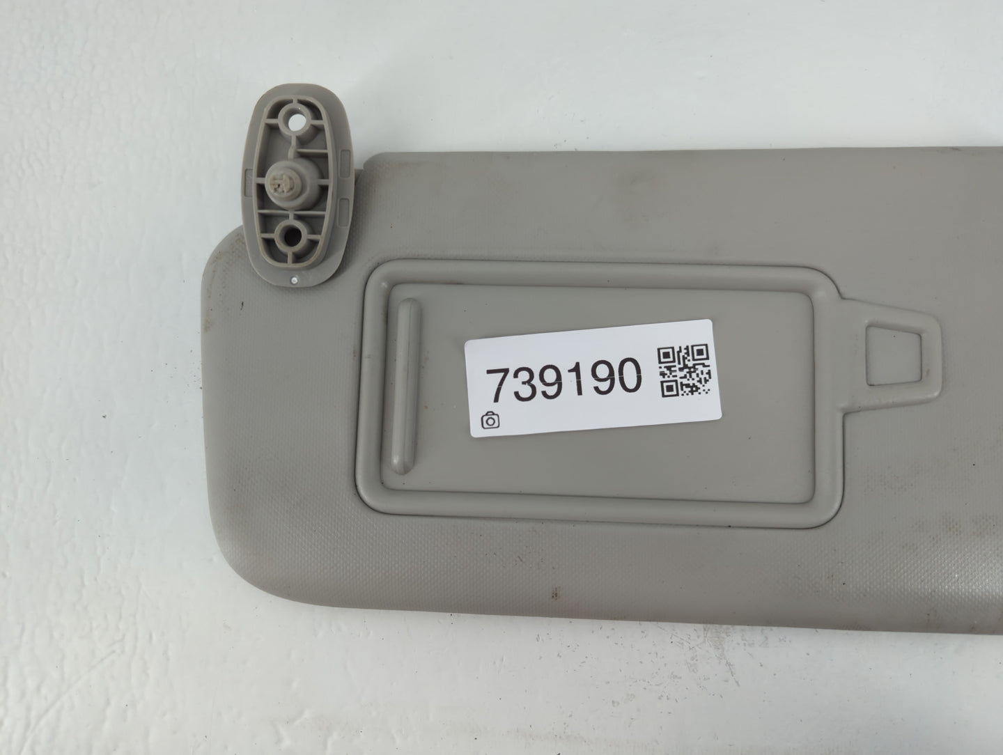 2021-2022 Kia Seltos Sun Visor Shade Replacement Driver Left Mirror Fits Fits 2021 2022 OEM Used Auto Parts - Oemusedautoparts1.com