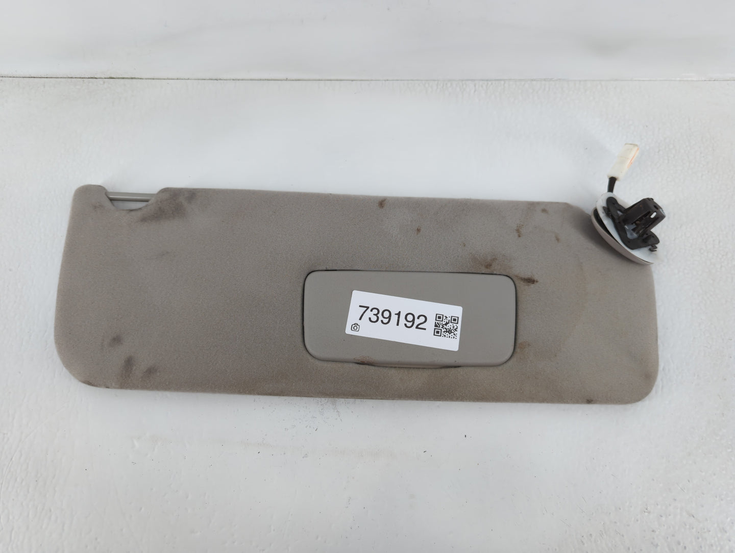 2005-2010 Toyota Sienna Sun Visor Shade Replacement Passenger Right Mirror Fits Fits 2005 2006 2007 2008 2009 2010 OEM Used Auto Parts - Oemusedautoparts1.com