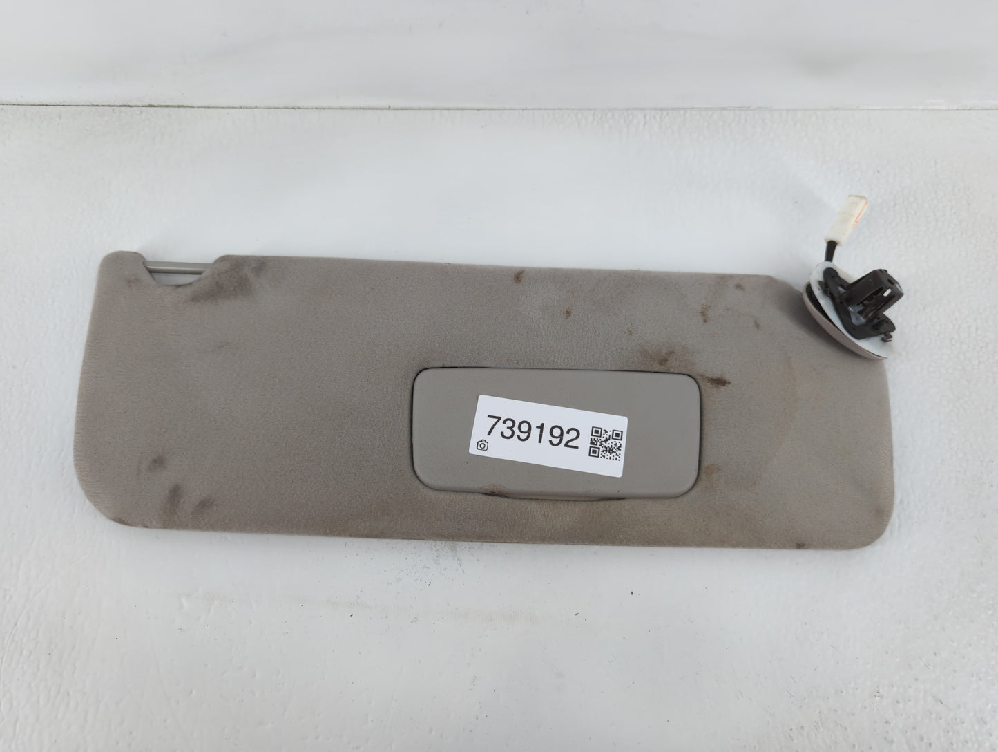 2005-2010 Toyota Sienna Sun Visor Shade Replacement Passenger Right Mirror Fits Fits 2005 2006 2007 2008 2009 2010 OEM Used Auto Parts - Oemusedautoparts1.com