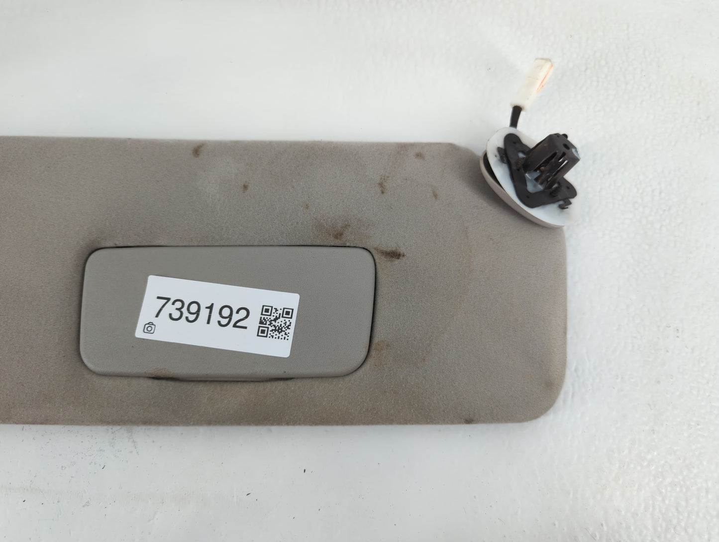 2005-2010 Toyota Sienna Sun Visor Shade Replacement Passenger Right Mirror Fits Fits 2005 2006 2007 2008 2009 2010 OEM Used Auto Parts - Oemusedautoparts1.com