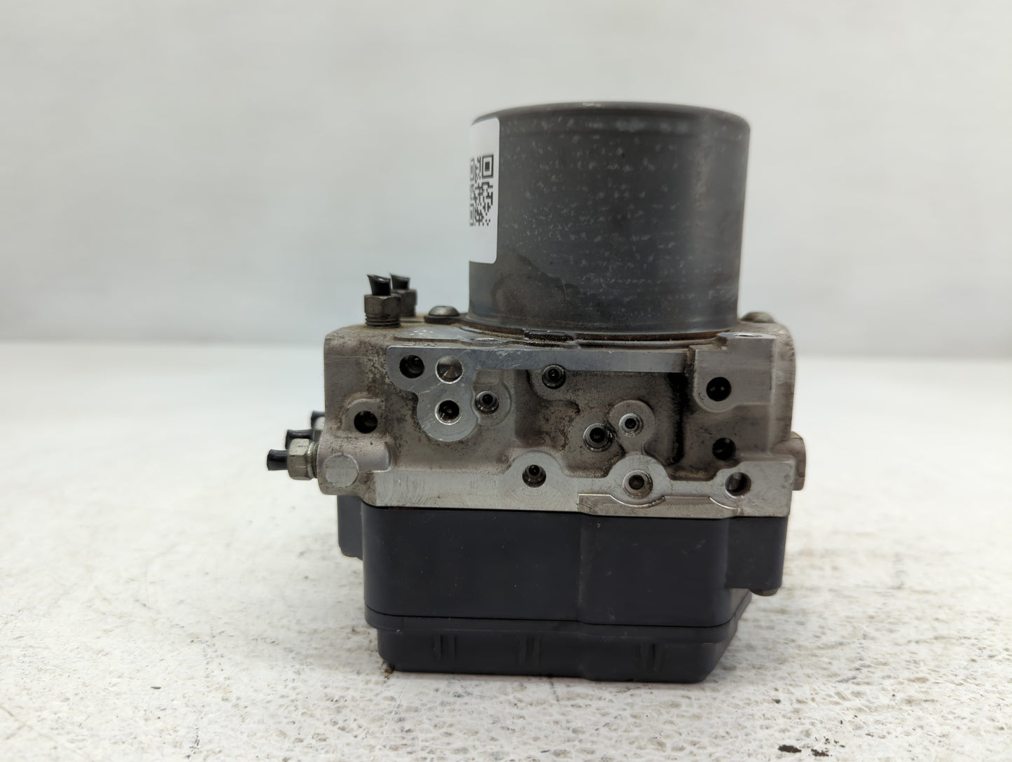 2015 Toyota Rav4 ABS Pump Control Module Replacement P/N:133000-0700 89541-42552, 44540-42272 Fits OEM Used Auto Parts - Oemusedautoparts1.com