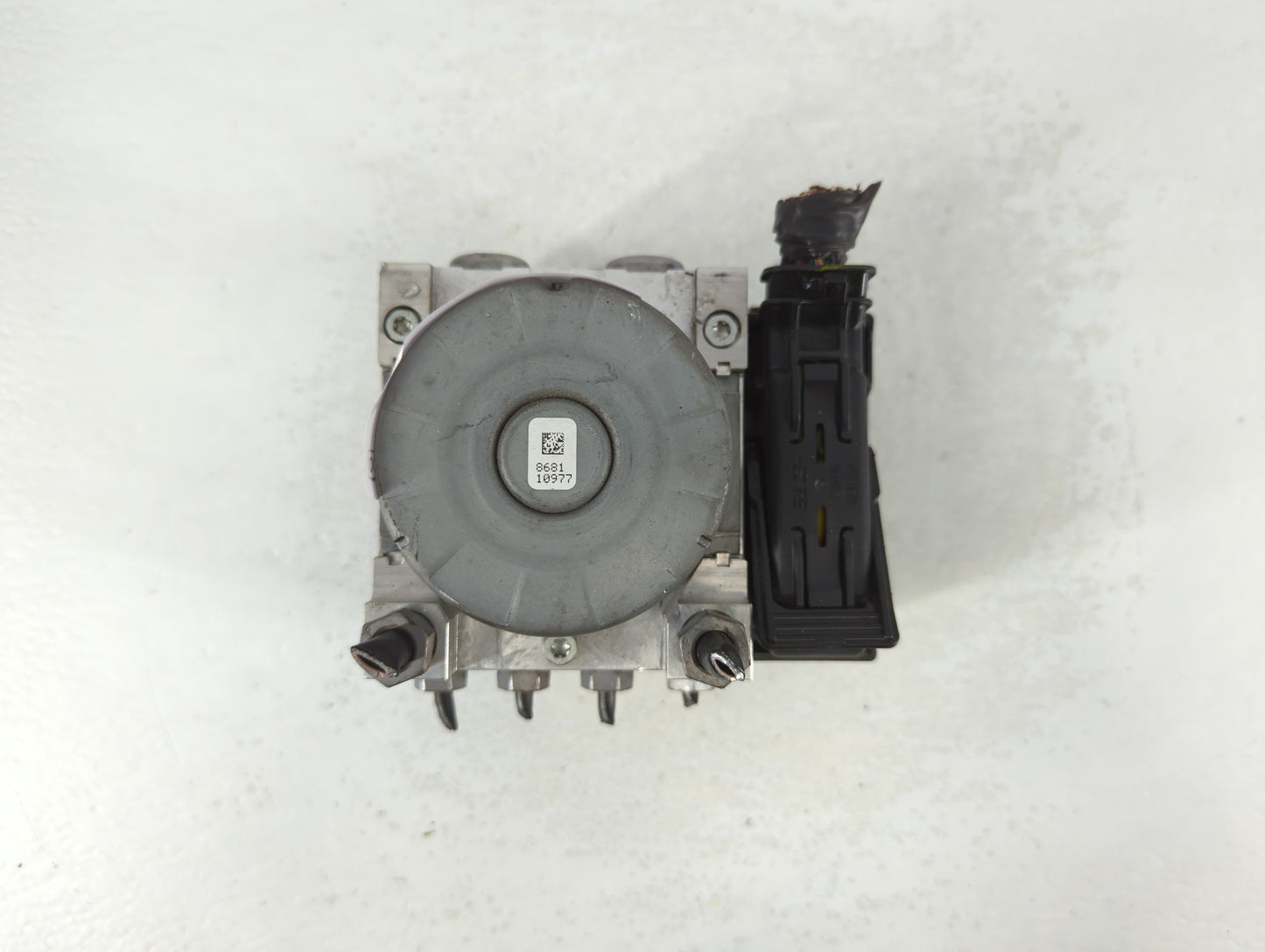2015-2018 Ford Edge ABS Pump Control Module Replacement P/N:F2GC-2C405-AK Fits Fits 2015 2016 2017 2018 OEM Used Auto Parts - Oemusedautoparts1.com