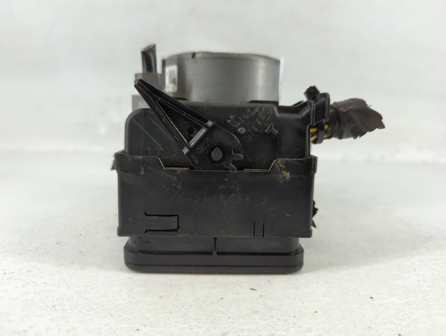 2015-2018 Ford Edge ABS Pump Control Module Replacement P/N:F2GC-2C405-AK Fits Fits 2015 2016 2017 2018 OEM Used Auto Parts - Oemusedautoparts1.com